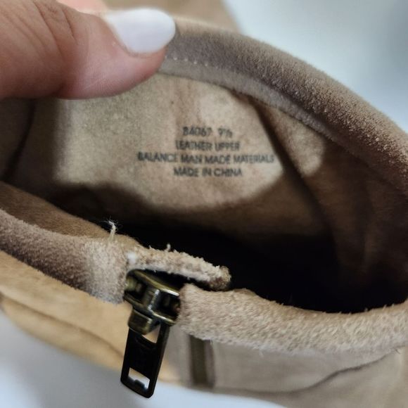 Minnetonka wedge heel boots used size 9.5 - Picture 3 of 12